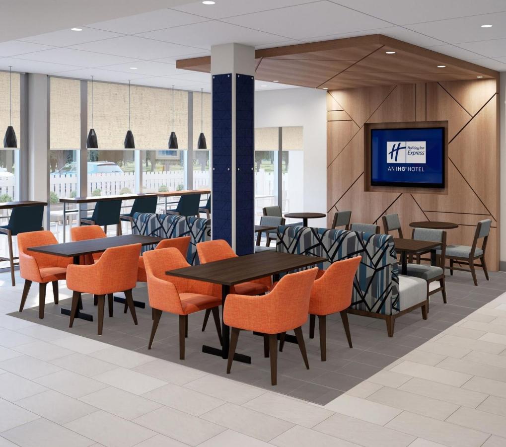 Holiday Inn Express & Suites Rhinelander By Ihg Esterno foto