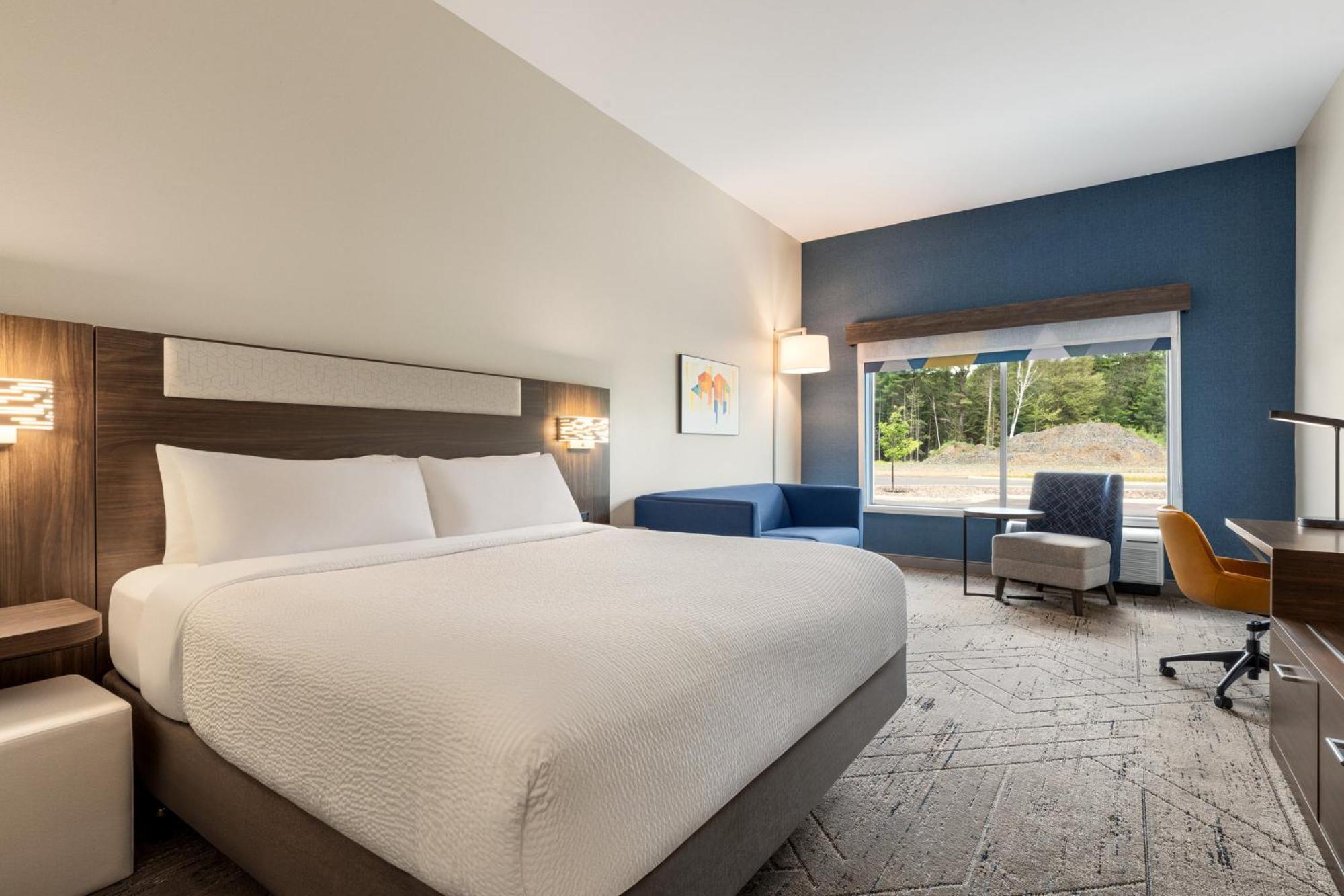 Holiday Inn Express & Suites Rhinelander By Ihg Esterno foto